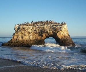 The last remaining "natural bridge." Photo credit: Eugene Zelenko/Creative Commons.