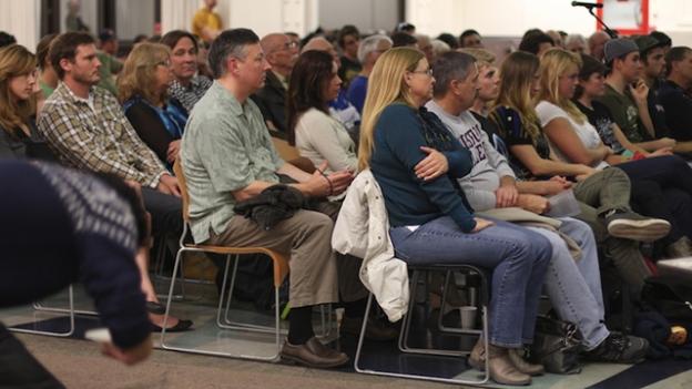A crowd of 195, mostly mountain bikers, filled Stevenson Event Center. Esther Kim photo.