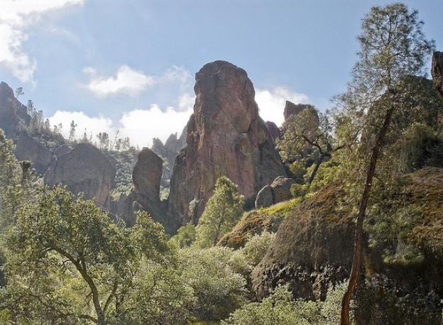 Dramatic outcroppings and volcanic spires make the Juniper Canyon Trail at Pinnacles a visual feast. Photo by Miguel Vieira/Flickr.