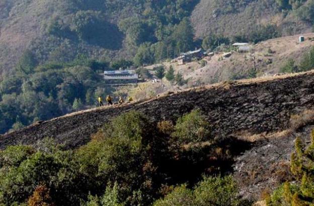 Dec. 21: Catching hot spots, smolders on upper Pfeiffer Ridge looking across to Clear Ridge.