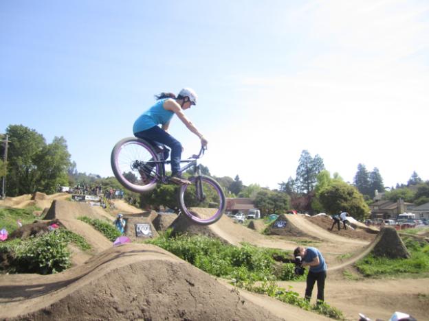 Tammy Donahugh in the 2014 Sugar Showdown at Santa Cruz Mountain Bike Festival.