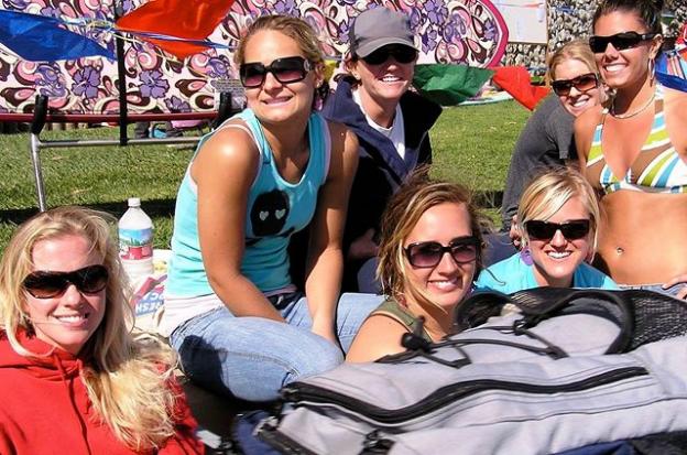 Team Paradise, sponsored by Paradise Surf Shop, at WOW in 2006.