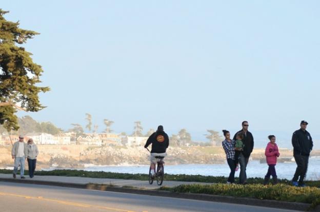 West Cliff Drive in its glory. Photo by Richard Masoner, Cycleicio.us.