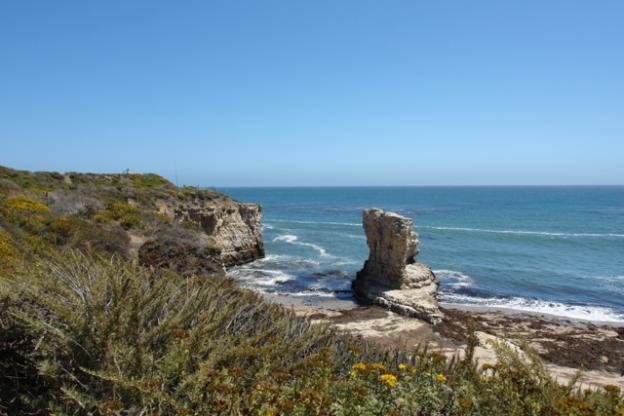 The rock stack has stood in solitude since 1992, when a storm destroyed the original bridge formation.