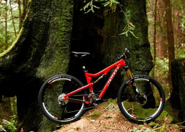 The Furtado comes with 27.5-inch wheels and a bunch of other goodies. Photo courtesySanta Cruz Bicycles.