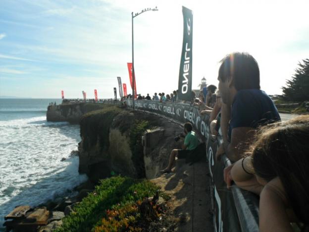 Locals and visitors cheering on the surfers of the CWC. Photo by Hanae Armitage