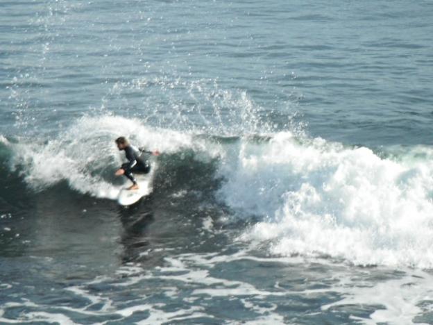 Surfer hoping to advance in the CWC. Photo by Hanae Armitage