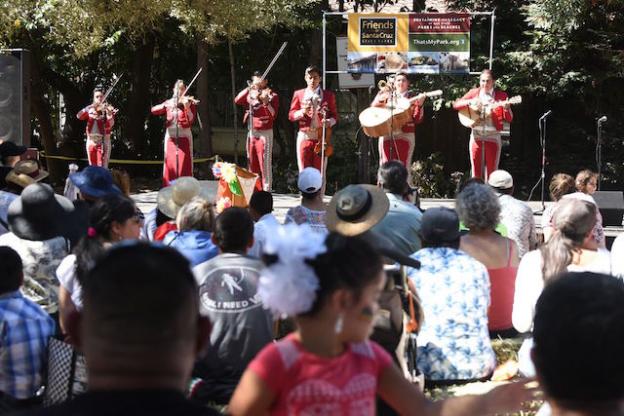 Mariachis at the 2015 festival. Photo courtesy FoSCSP.