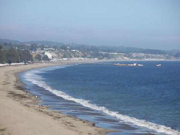 Seacliff State Beach had an almost perfect water quality record last year, according to the NRDC's 2014 Testing the Waters report. Eugene Zelenko photo.