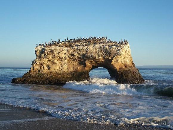 The last remaining "natural bridge." Photo credit: Eugene Zelenko/Creative Commons.