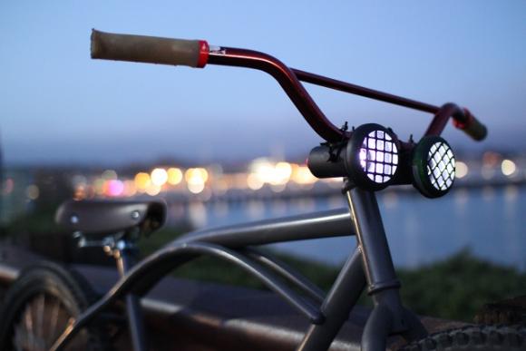 Designed in Santa Cruz, the Nightshift bike light lets you ride into the night with style.