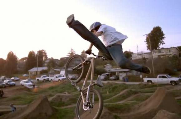 The Post Office Jump Park nurtured some of the best riders in the sport, and became an international destination. From "Strength in Numbers" by Anthill Films. 