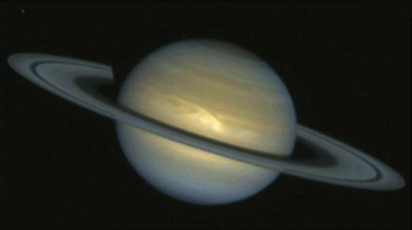 Photo of Saturn by the Hubble Space Telescope